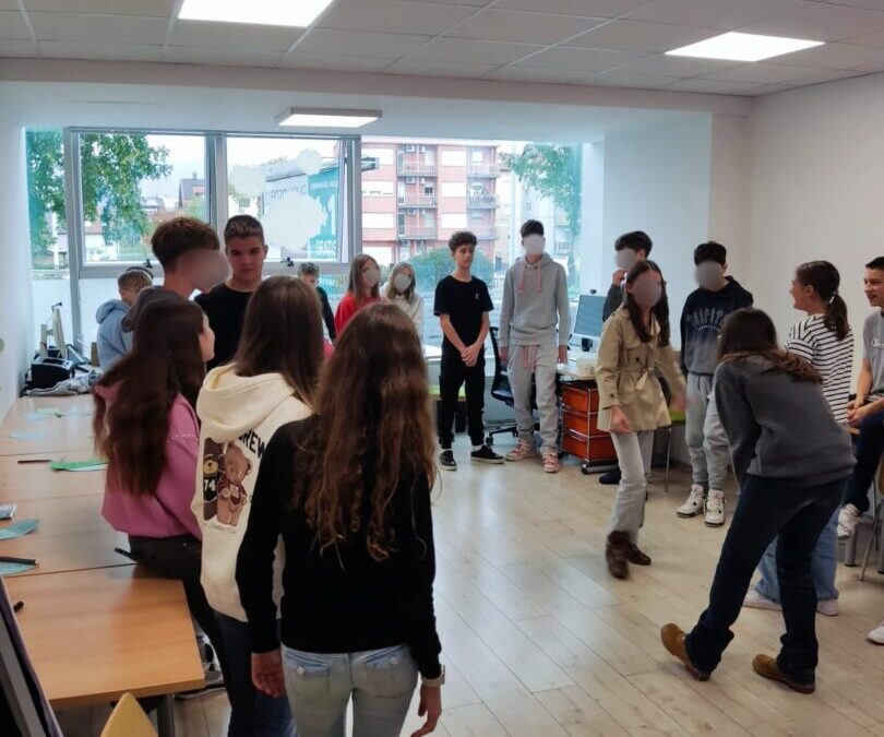 Učenici 7. i 8. razreda na predstavi i radionici na njemačkom jeziku